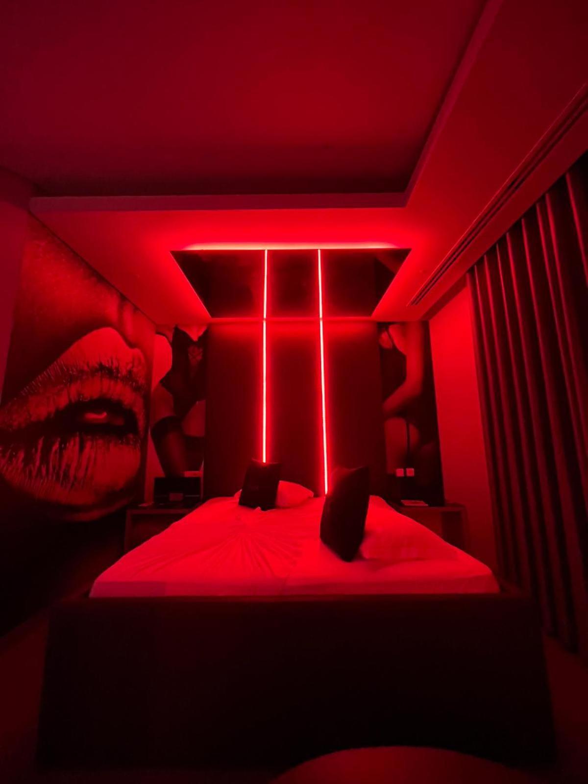 Motel Emocoes Nogueira da Regedoura Bagian luar foto